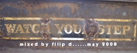 460>_992446